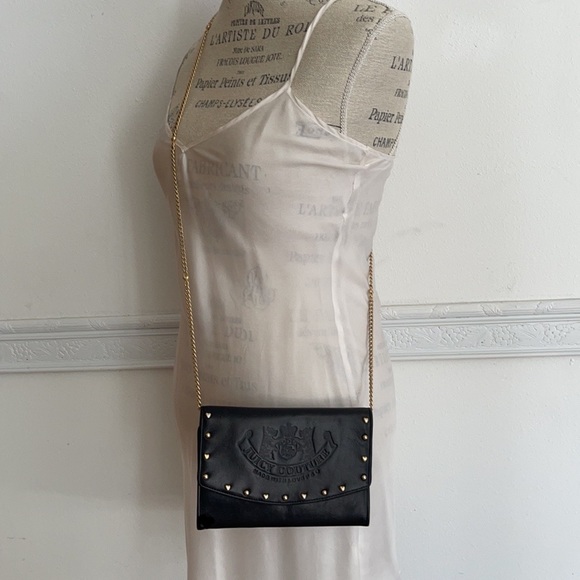 “Juicy Couture” Black Leather Crossbody Purse. Perfect for Date Night ! - Picture 2 of 8